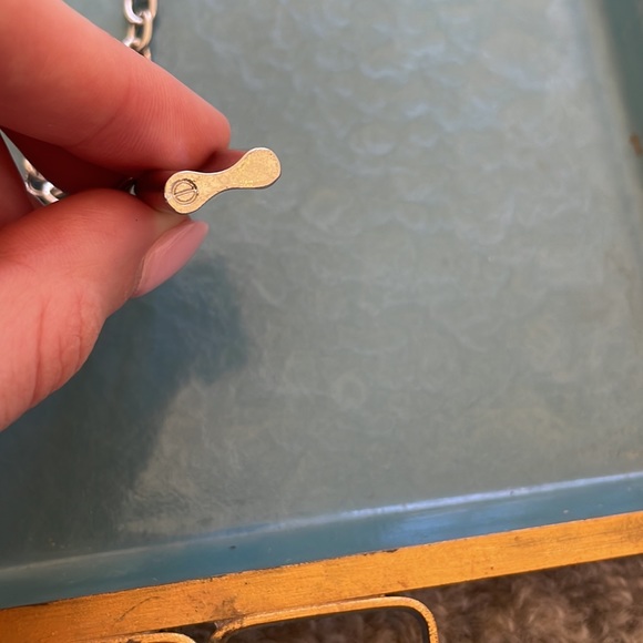 Silver Lock Neckace - Picture 4 of 4